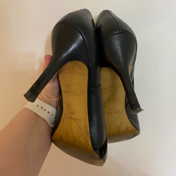 Nine West black booties - Picture 4 of 11